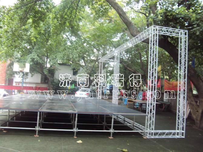 鋼鐵方管鋼板桁架展會(huì)慶典背景桁架圖片
