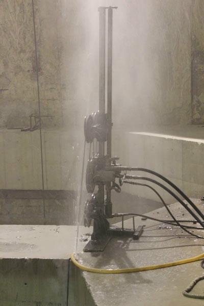 采用繩鋸切割工藝拆除支撐梁圖片