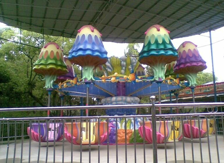 供應(yīng)逍遙水母生產(chǎn)廠家公園游樂設(shè)備