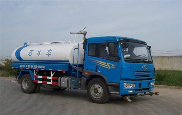 供應(yīng)東風(fēng)多利卡6噸灑水車廠家多利卡灑水車6噸灑水車