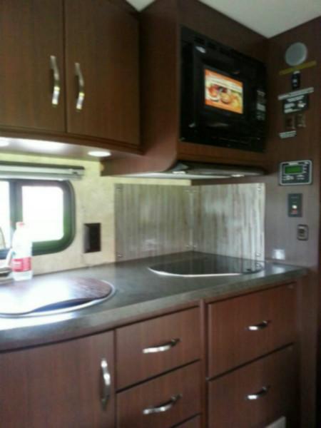 供應(yīng)浙江特價租房車