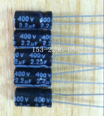 供應(yīng)高頻低阻插件電解電容680UF35V 10X17現(xiàn)貨供應(yīng)