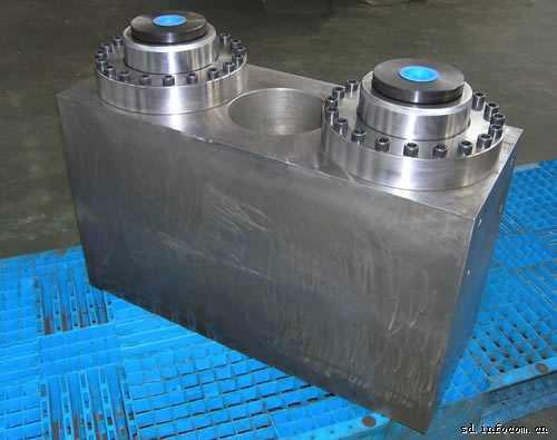 數(shù)控折彎?rùn)C(jī)圖片/數(shù)控折彎?rùn)C(jī)樣板圖 (4)