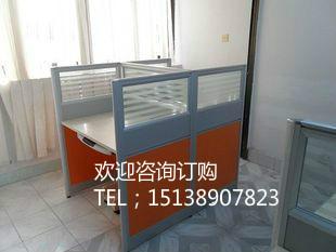 供應(yīng)平頂山葉縣一對(duì)一培訓(xùn)桌_平頂山一對(duì)一輔導(dǎo)班學(xué)習(xí)桌價(jià)格，尺寸可定做