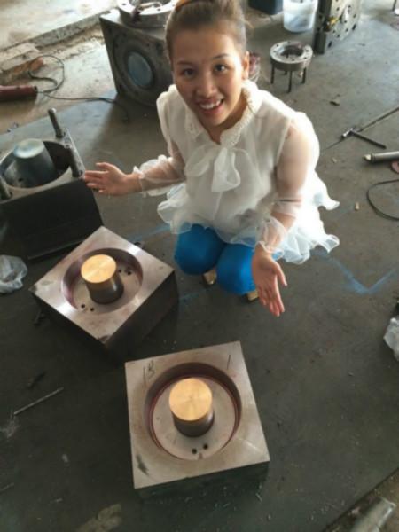 供應(yīng)臺(tái)州注塑模具塑膠涂料桶模具