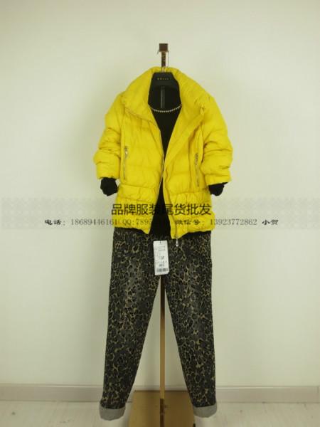 供應(yīng)林語服裝庫存清倉處理服裝尾貨批發(fā)