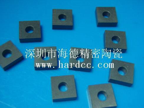 供應(yīng)碳化硅陶瓷加工