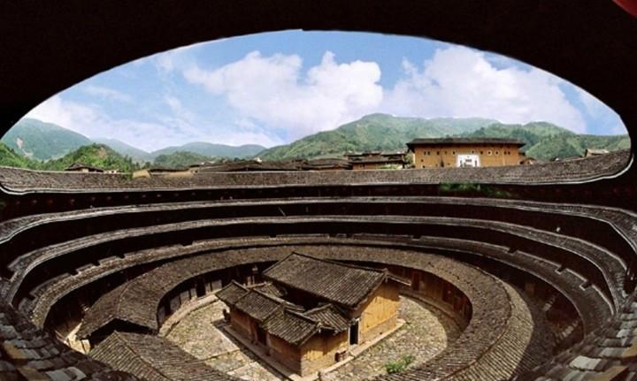 供應(yīng)節(jié)假日福建景點(diǎn)旅游路線 *文化遺產(chǎn)地永定土樓廈門(mén)鼓浪嶼三日游