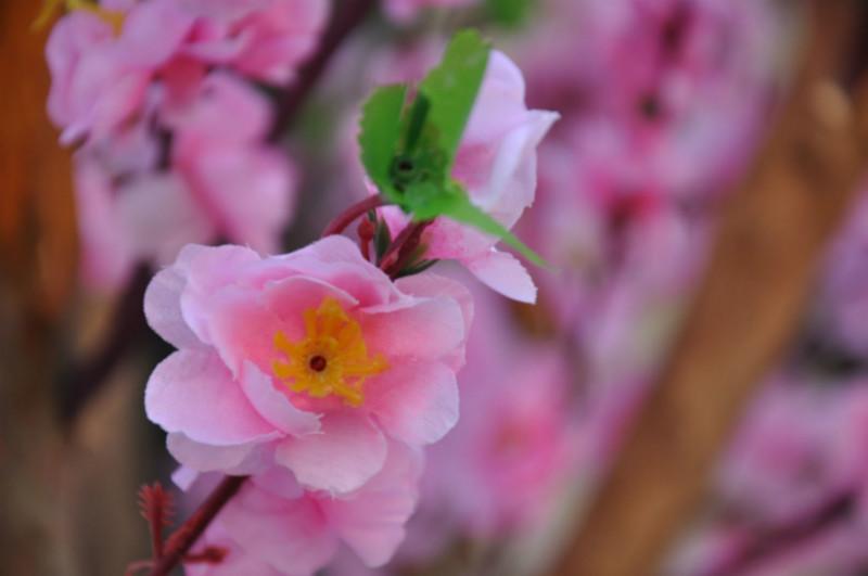 仿真桃花树厂家供应仿真桃花树厂家，仿真桃花树报价，云南仿真桃花枝大量供应