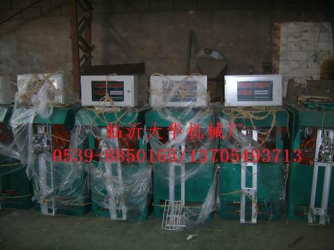 山東干粉砂漿包裝機(jī)自動(dòng)計(jì)量灌裝機(jī)臨沂膩?zhàn)臃凵皾{灌裝機(jī)