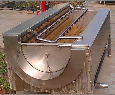 供應(yīng)核桃清洗機(jī)諸城毛輥大姜清洗機(jī)