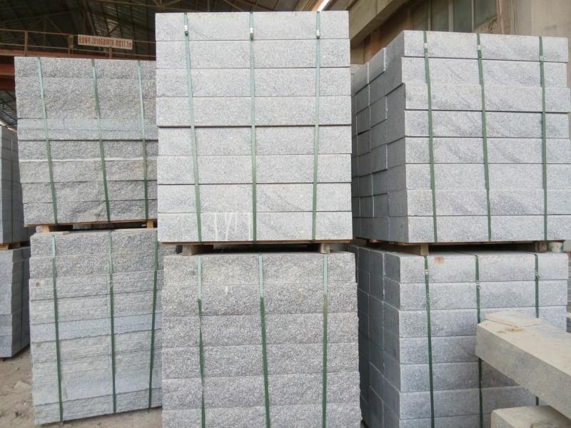 封開花路緣石火燒板圖片