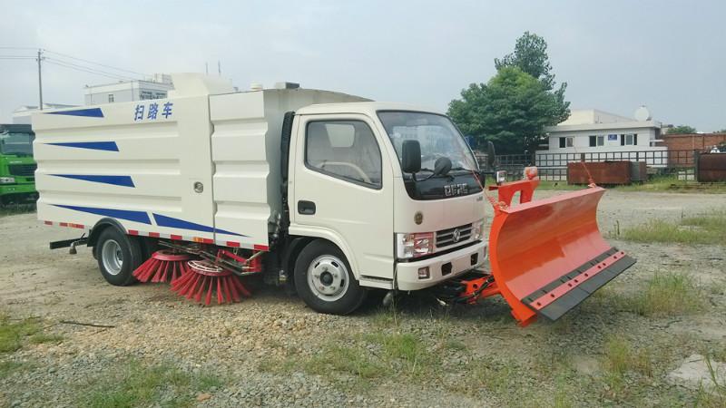 垃圾清扫车,重汽道路清扫车,电厂专用扫地车