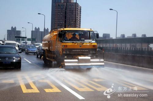 湖北大量洒水车设备图片