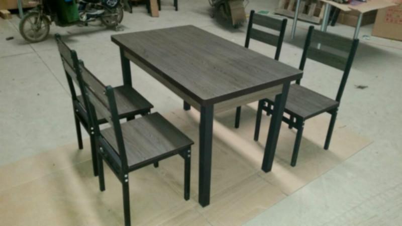 天津辦公家具廠屏風(fēng)工位價格圖片