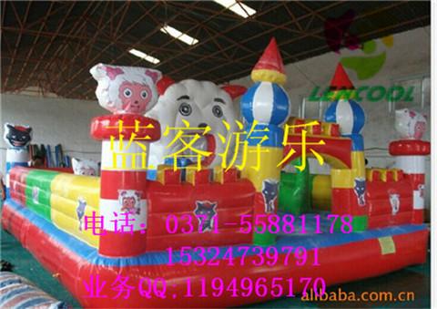 藍(lán)客游樂供應(yīng)小孩最喜歡充氣跳床