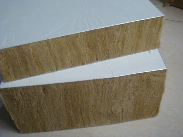 供應彩鋼隔熱板