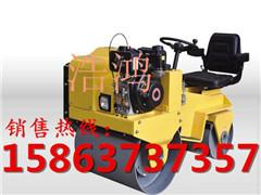 自行式小型壓路機(jī)圖片