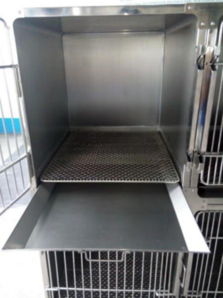供應(yīng)不銹鋼4組寵物籠具
