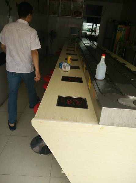 旋轉(zhuǎn)自助小火鍋設(shè)備