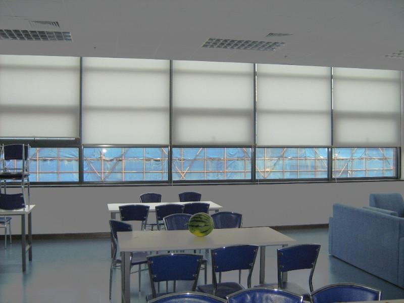 供應(yīng)天津?qū)I(yè)制作各種窗簾遮陽窗簾辦公卷簾